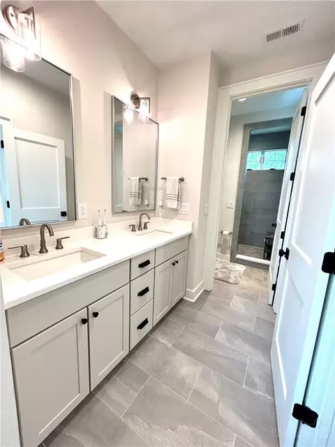 Bath - 193 Marigold Rd, Boone, NC 28607 photo 1 of 4