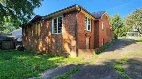 906 Trogdon St, North Wilkesboro, NC 28659