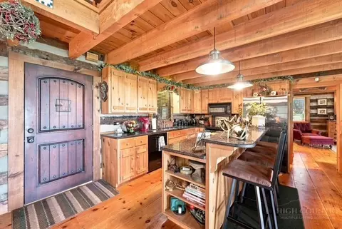 Kitchen - 333 Tomahawk Dr, Todd, NC 28684 photo 2 of 4