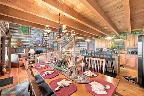 Dining - 333 Tomahawk Dr, Todd, NC 28684 photo 1 of 4