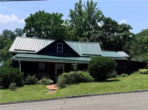 511 Bare St, West Jefferson, NC 28694