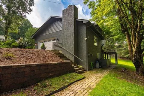 Exterior - 403 Blairmont Dr, Boone, NC 28607 photo 4 of 6