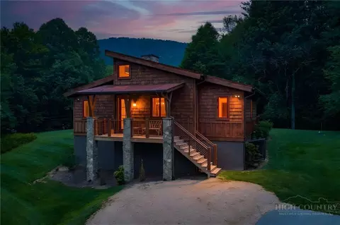 71 Mayfly Ln, Banner Elk, NC 28604