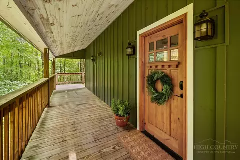 Exterior - 606 Tarleton Cir, Boone, NC 28607 photo 5 of 13