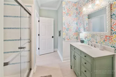 Bath - 606 Tarleton Cir, Boone, NC 28607 photo 4 of 7