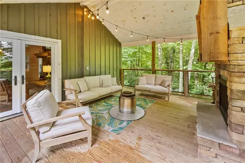 Exterior - 606 Tarleton Cir, Boone, NC 28607 photo 6 of 13