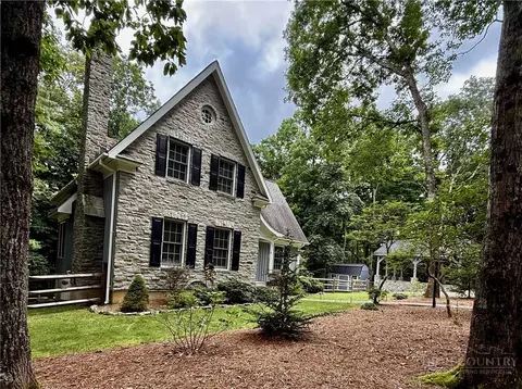 Exterior - 21 Maple Leaf Ln, Roaring Gap, NC 28668 photo 5 of 16