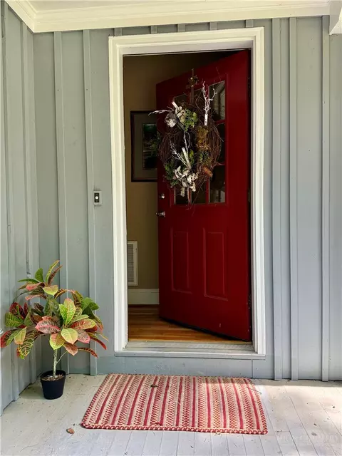 Entry Way - 21 Maple Leaf Ln, Roaring Gap, NC 28668 photo 1 of 4