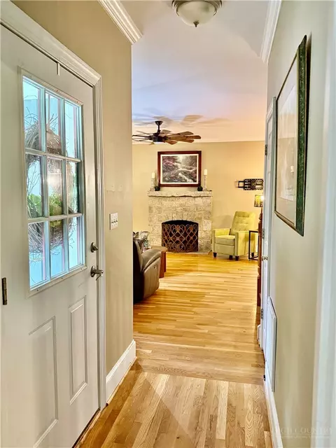 Entry Way - 21 Maple Leaf Ln, Roaring Gap, NC 28668 photo 2 of 4