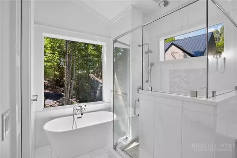 Bath - 475 State View Rd, Boone, NC 28607 photo 2 of 5