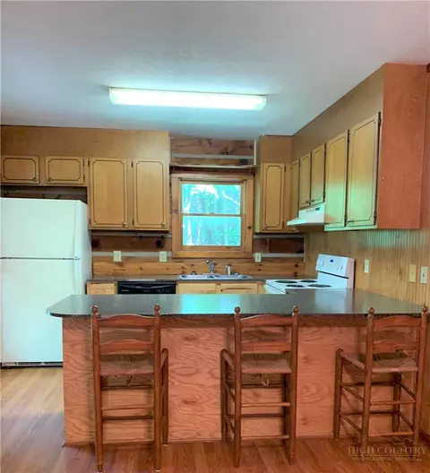 Kitchen - 159 David Sides Rd, Boone, NC 28607 photo 4 of 5