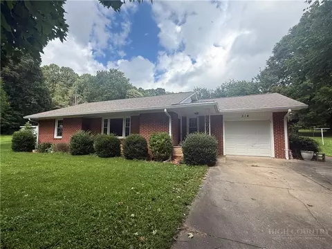 314 Old Virginia Rd, Jefferson, NC 28640