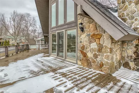 625 Mountain Glen Dr, Newland, NC 28657