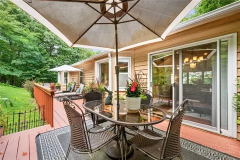 Exterior - 2587 Junaluska Rd, Boone, NC 28607 photo 4 of 8
