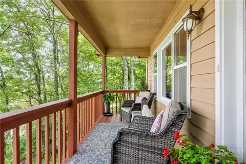 Exterior - 2587 Junaluska Rd, Boone, NC 28607 photo 2 of 8