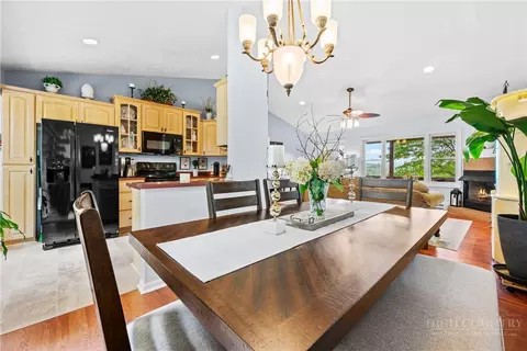 Dining - 2587 Junaluska Rd, Boone, NC 28607 photo 2 of 2