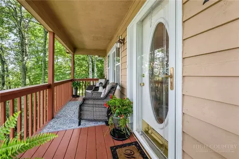 Exterior - 2587 Junaluska Rd, Boone, NC 28607 photo 3 of 8