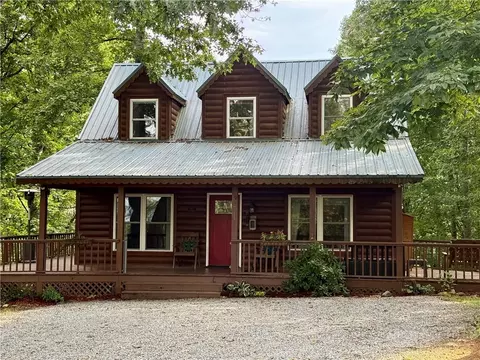 61 Lucky Hill Rd, Grassy Creek, NC 28631