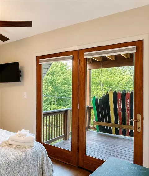 Exterior - 101 Hornbeam Rd #7C, Banner Elk, NC 28604 photo 3 of 7