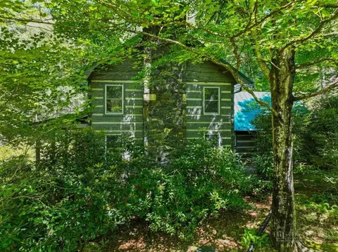 Exterior - 171 Grouse Covert Rd, Boone, NC 28607 photo 9 of 19