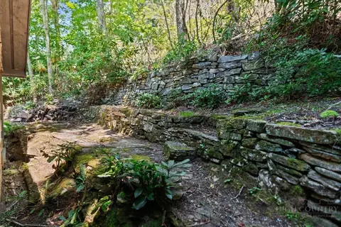 Exterior - 171 Grouse Covert Rd, Boone, NC 28607 photo 5 of 19