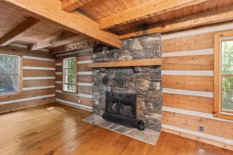 Living - 171 Grouse Covert Rd, Boone, NC 28607 photo 2 of 3