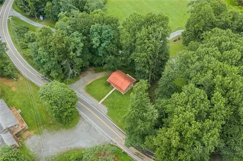 1895 Howards Creek Rd, Boone, NC 28607 photo 32