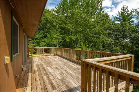 Exterior - 276 Storie Rd, Boone, NC 28607 photo 5 of 11