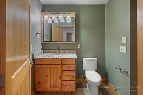 Bath - 276 Storie Rd, Boone, NC 28607 photo 4 of 5
