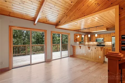 Living - 276 Storie Rd, Boone, NC 28607 photo 2 of 8