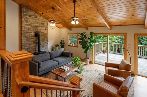 Living - 276 Storie Rd, Boone, NC 28607 photo 2 of 12