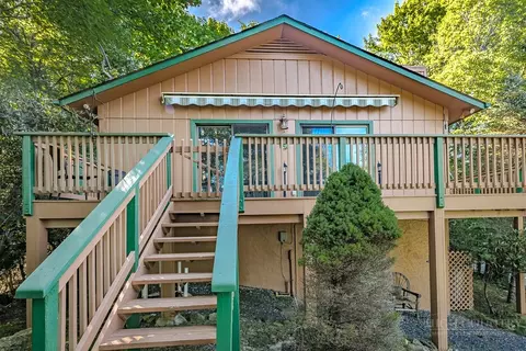 114 Mill Pond Ln, Beech Mountain, NC 28604