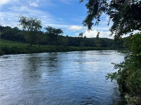 tbd River Stone Dr, Laurel Springs, NC 28644