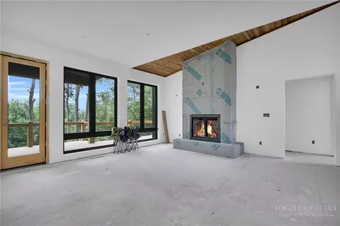 Living - 109 Pinnacle Ridge Rd, Beech Mountain, NC 28604 photo 1 of 9