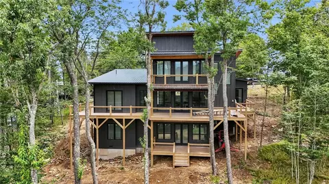 Exterior - 109 Pinnacle Ridge Rd, Beech Mountain, NC 28604 photo 8 of 11