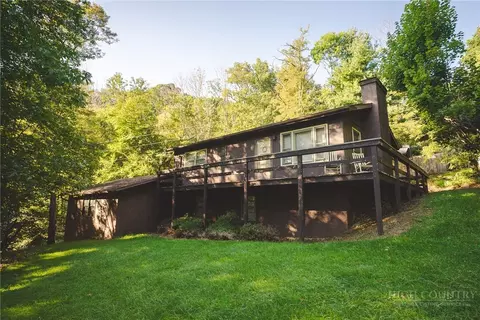 Exterior - 351 Lynn Hill Rd, Boone, NC 28607 photo 10 of 13