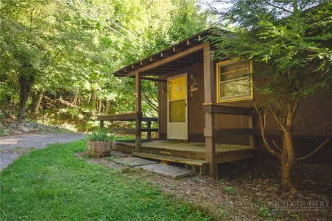 Exterior - 351 Lynn Hill Rd, Boone, NC 28607 photo 2 of 13