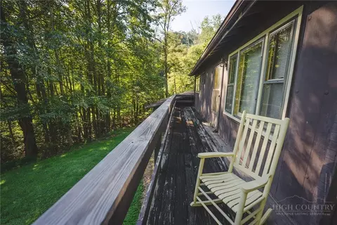 Exterior - 351 Lynn Hill Rd, Boone, NC 28607 photo 3 of 13