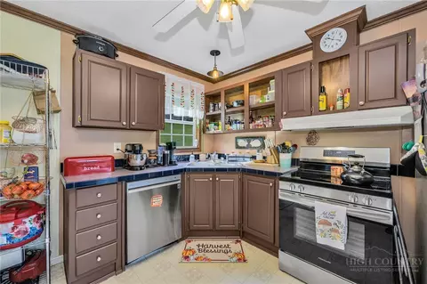 Kitchen - 447 John Baker Rd, Crumpler, NC 28617 photo 3 of 3