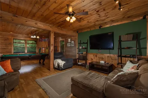 Living - 412 Laurel Cir, Deep Gap, NC 28618 photo 8 of 9