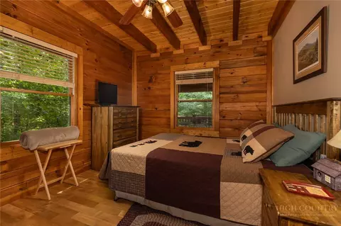 Bedroom - 412 Laurel Cir, Deep Gap, NC 28618 photo 3 of 9