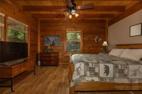 Bedroom - 412 Laurel Cir, Deep Gap, NC 28618 photo 4 of 9