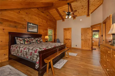 Bedroom - 412 Laurel Cir, Deep Gap, NC 28618 photo 7 of 9