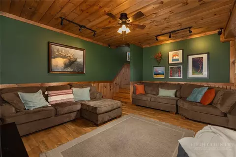 Living - 412 Laurel Cir, Deep Gap, NC 28618 photo 9 of 9