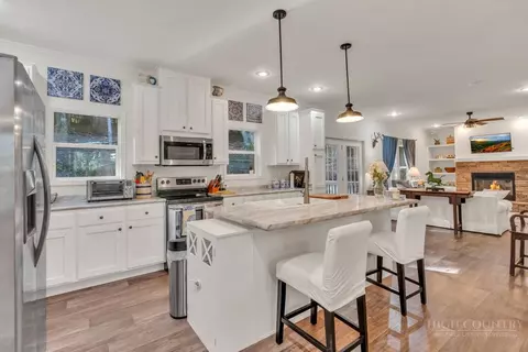 Kitchen - 211 Wild Daisy Ln, Beech Mountain, NC 28604 photo 2 of 4