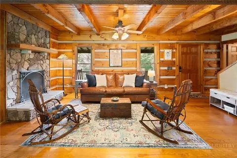 Living - 276 E Rivers Edge, Boone, NC 28607 photo 2 of 4