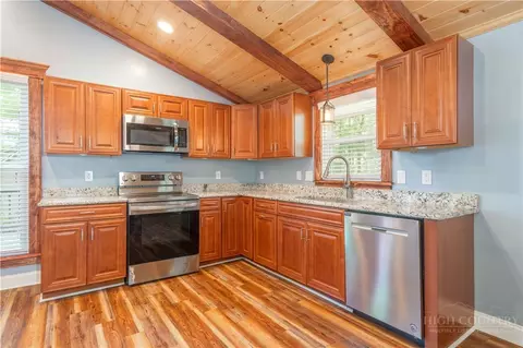 Kitchen - 81 Pine Tree Dr, Roaring Gap, NC 28668 photo 2 of 5