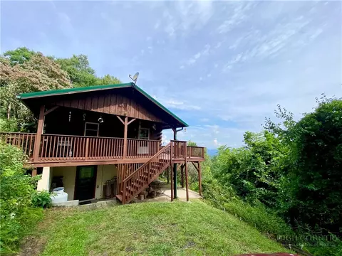 547 Round Knob Ridge Rd, West Jefferson, NC 28694