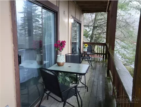 Exterior - 101 Mid Holiday Ln #E119, Beech Mountain, NC 28604 photo 2 of 3