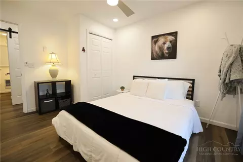 Bedroom - 101 Mid Holiday Ln #E119, Beech Mountain, NC 28604 photo 6 of 8